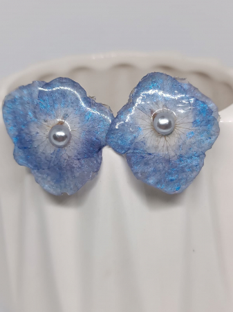 Cercei cu floare de  hortensie albastră în rășină epoxidică [2]