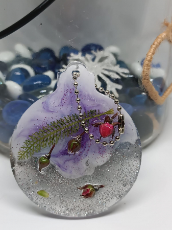 Globuri ”Flori de Gheață”- decorațiuni pentru brad realizate din rășină epoxidică [1]