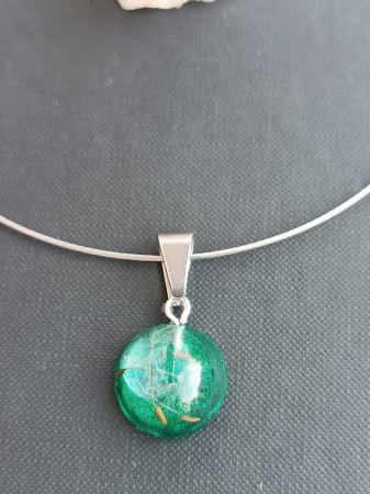 Pandantive - Pandantiv ” Șoapte și dorințe ” din puf de păpădie în rășină epoxidică