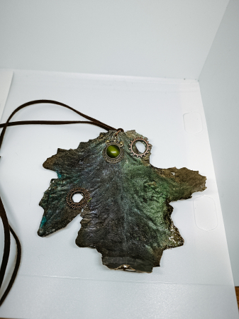 Produse - ”Autumn Elegance Necklace ” , pandantiv pe frunză naturală de platan în rășină epoxidică