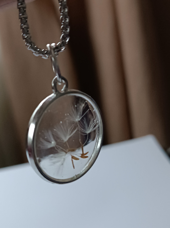 Pandantiv elegant cu Puf de Păpădie în rășină epoxidică [1]