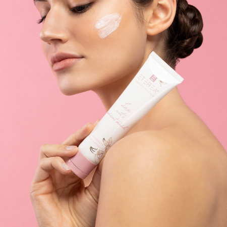 Masca pentru față iluminatoare și netezitoare - LUX VIT C RADIANT MASK 75ml [2]