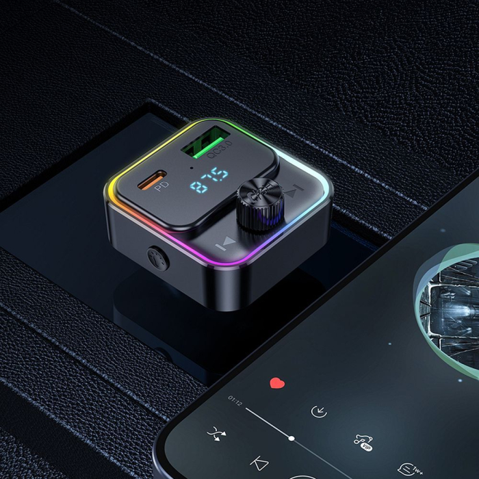 Încărcător auto Hoco QC3.0 PD 30W cu transmițător FM E81 negru [3]