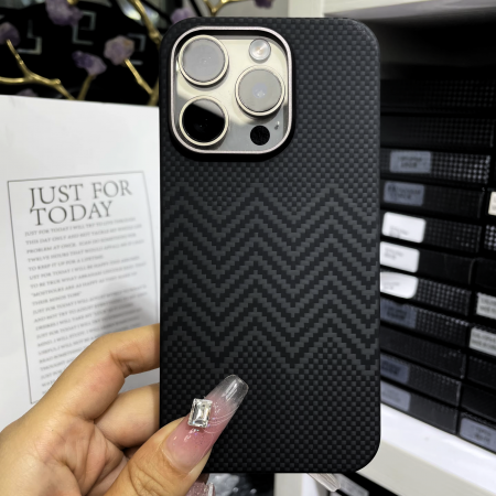 Husa iPhone 16 Pro, Kevlar Aramid Fiber with MagSafe, Black Waves [2]