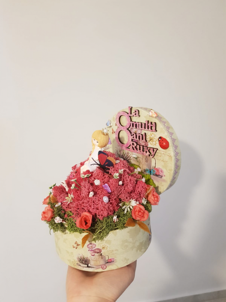 Cutie personalizata cu licheni [3]