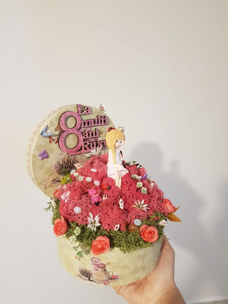 Cutie personalizata cu licheni [2]