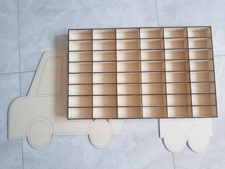 Suport din lemn pentru masinute [1]