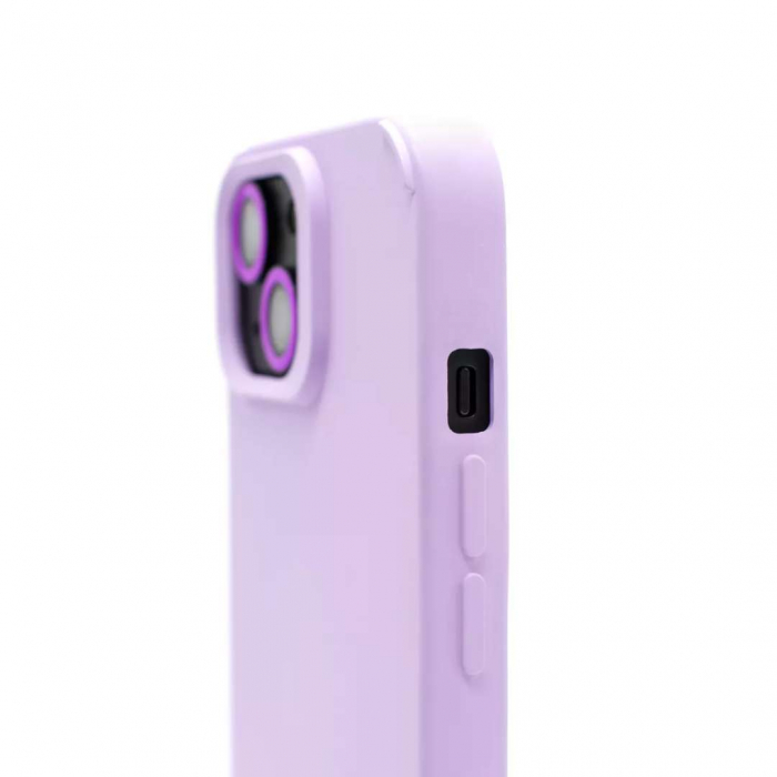 Husa iPhone 15 - Silicon Catifelat cu Protecții Camere [4]