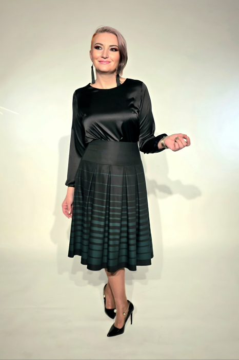 Fusta 040 pliuri verde Letty [3]