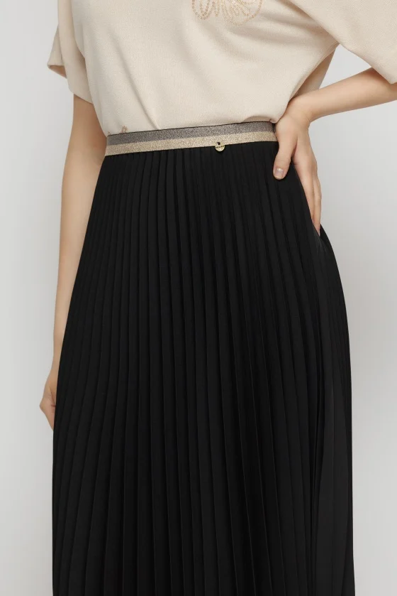 Fusta 5156 neagra plisata Mizar [3]