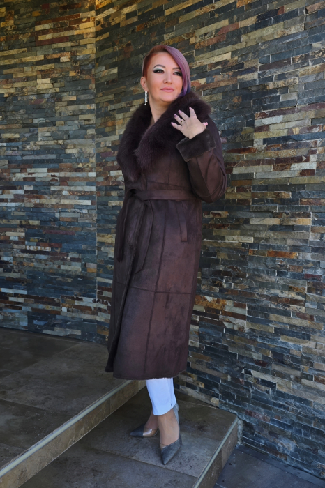 Jacheta 1071 maro blanita studio [2]