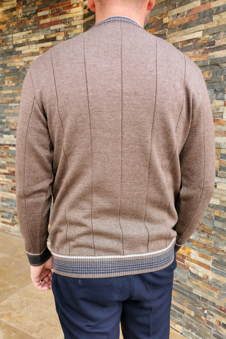 Pulover 225 maro Magnetic [4]