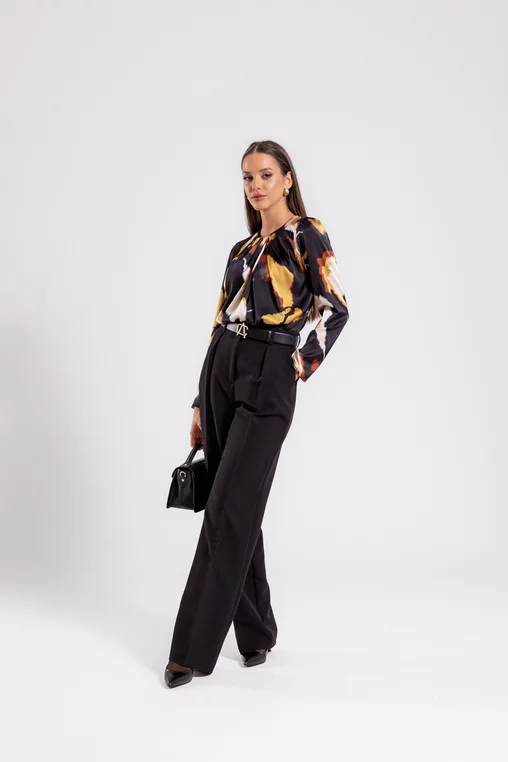 Pantaloni dama - Pantalon C2412 negru pliu Caramel
