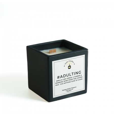 Funny - Lumânare Parfumată ADULTING