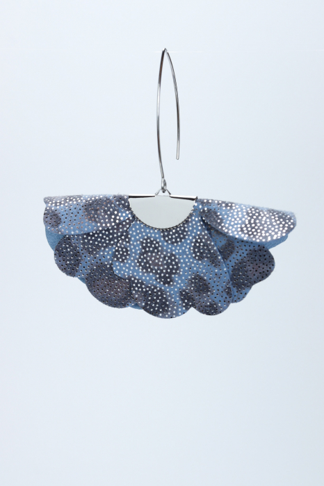 Cercei floare mica - Animal print gri cu sclipici [3]