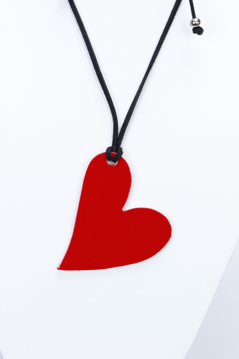 Colier choker cu inima din piele lacuita [4]