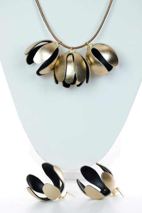 Set floral Colier si Cercei reglabil - Auriu + Negru [3]