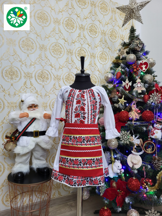 Costum traditional pentru fete model 1 [2]