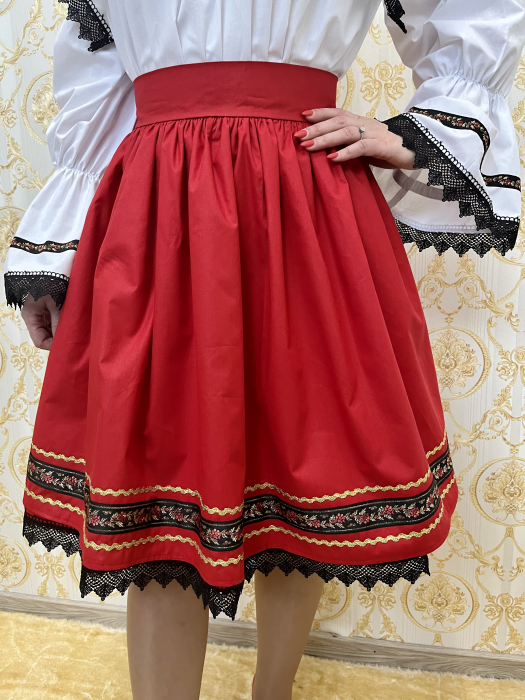 Costum traditional femei model 1 [5]