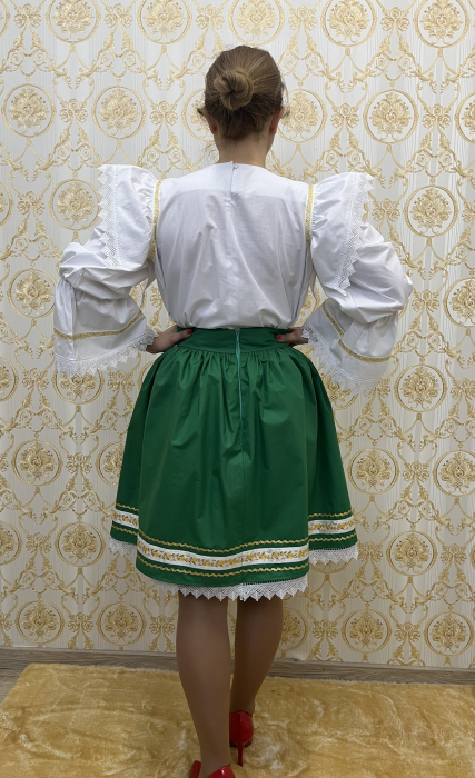 Costum traditional femei model 3 [3]