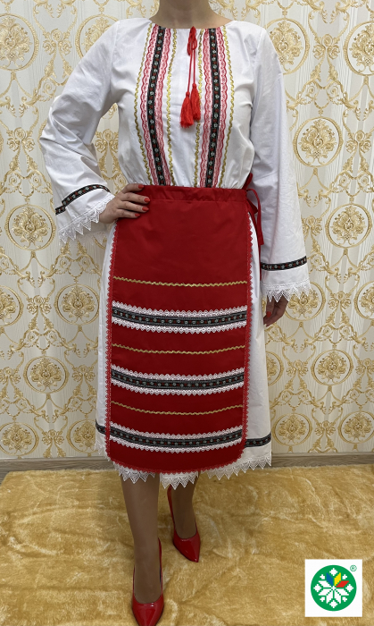 Costum traditional femei model 6 [1]