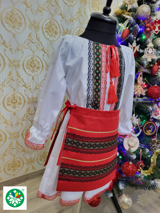 Costum traditional pentru fete model 3 [3]