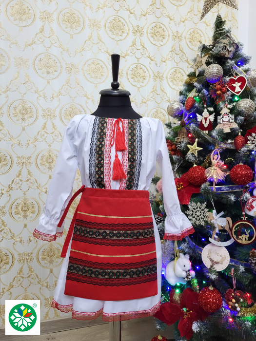 Costum traditional pentru fete model 3 [1]