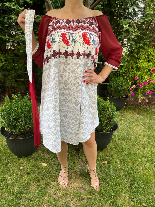 Rochie traditionala Anita [2]