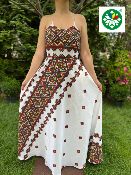 Rochie traditionala lunga Claudia [2]