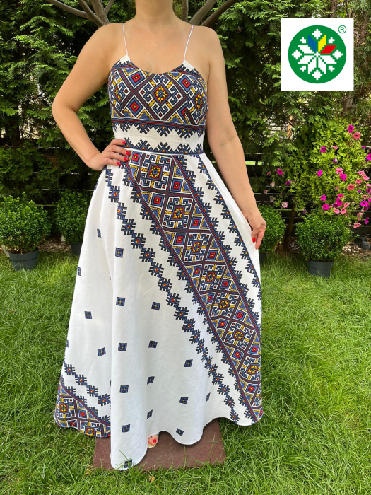 Rochie traditionala lunga Erica [2]