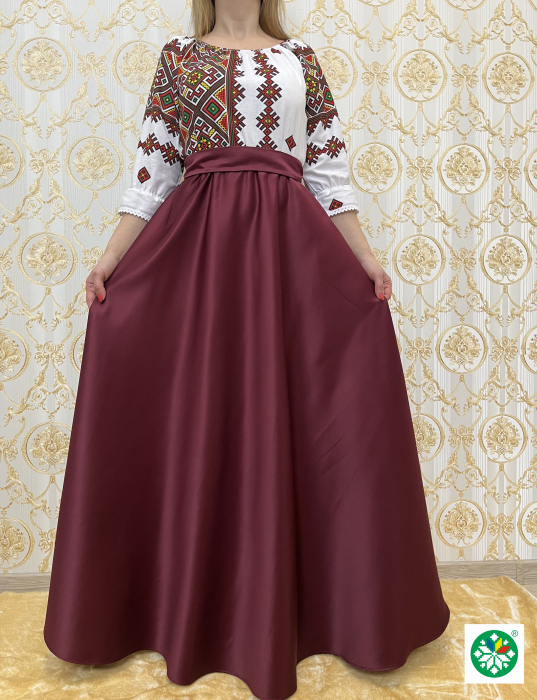 Rochie traditionala lunga Fabia [3]