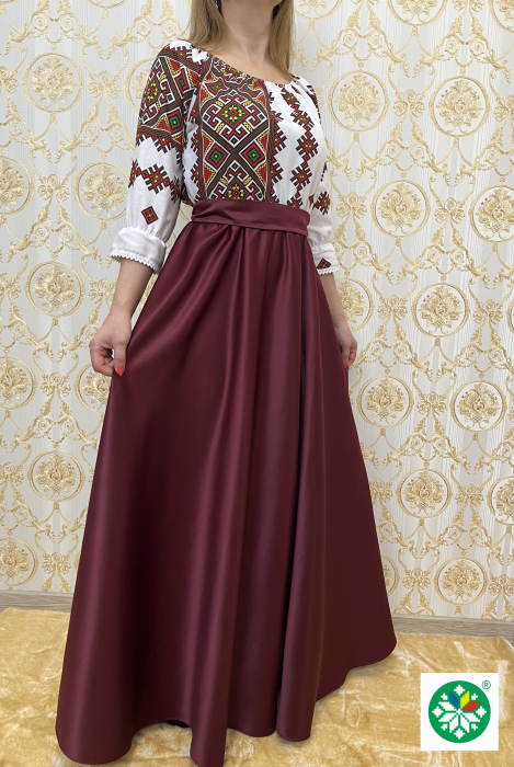 Rochie traditionala lunga Fabia [4]