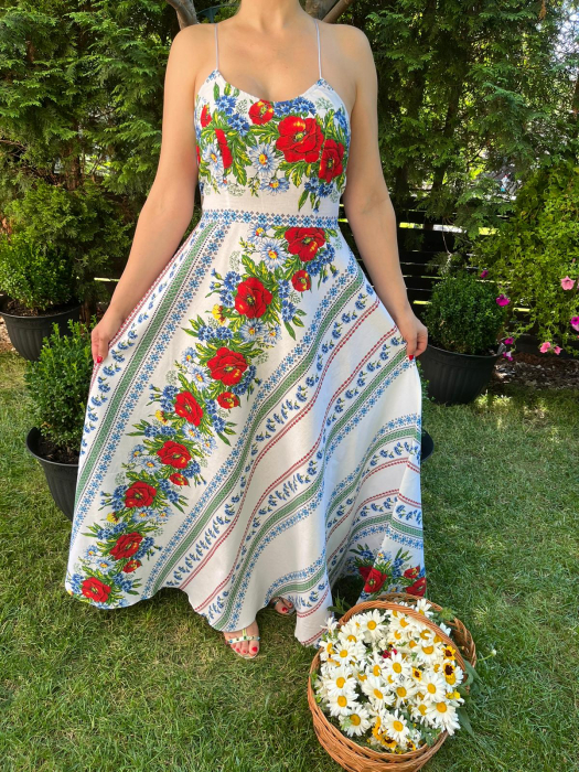 Rochie traditionala lunga Roxana [1]