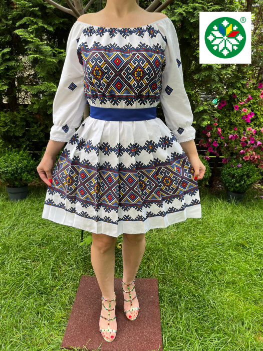 Rochie traditionala pliuri Crina [1]