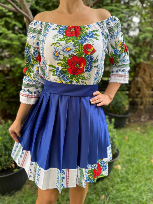Rochie traditionala pliuri Sabina [1]