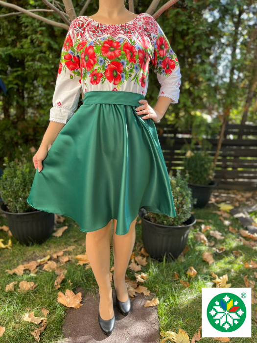 Rochie traditionala scurta Alberta [3]
