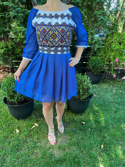 Rochie traditionala scurta Ema [2]