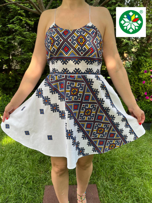 Rochie traditionala scurta Erica [1]