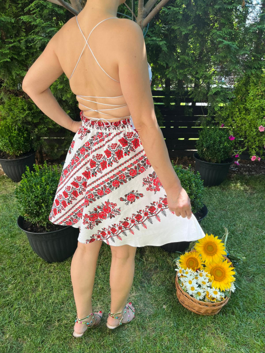 Rochie traditionala scurta Mariuca [2]