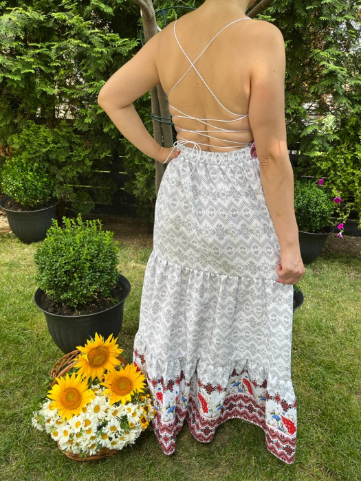 Rochie traditionala volane lunga Lucia [3]