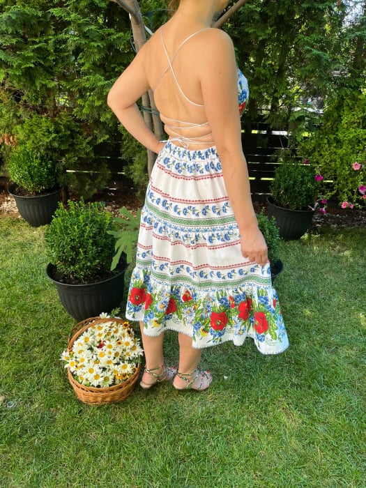 Rochie traditionala volane medie Ofelia [3]