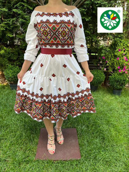 Rochie traditionala volane medie Liliana [2]