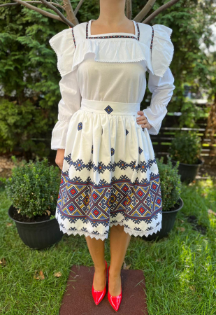 Compleu traditional Debora [1]