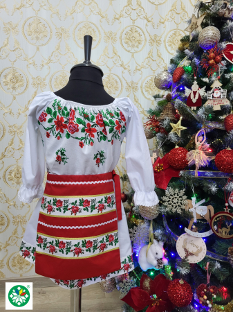 Costum traditional pentru fete model 2 [3]