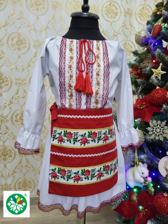 Costum traditional pentru fete model 5 [2]