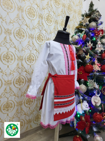Costum traditional pentru fete model 6 [2]