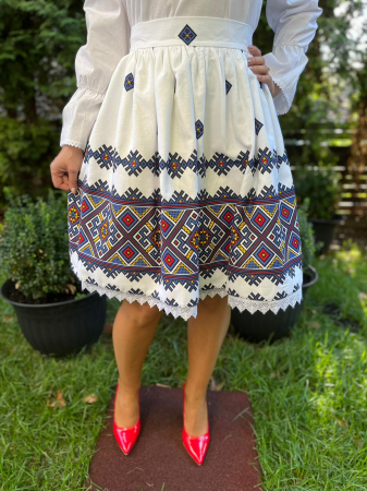Fusta traditionala Debora [2]