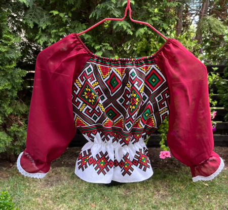 Ii fete - Ie traditionala fetita Eliza