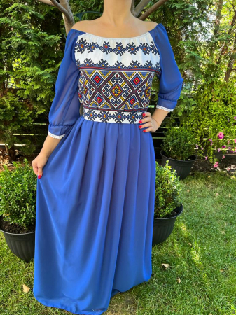 Rochie traditionala lunga Ema [1]
