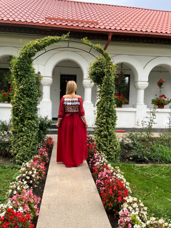 Rochie traditionala lunga Mihaela [1]